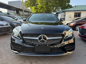 Mercedes-Benz C200 2020 Black