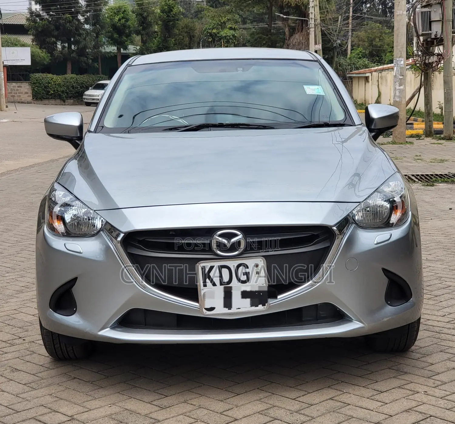 Mazda Demio 2015 Silver