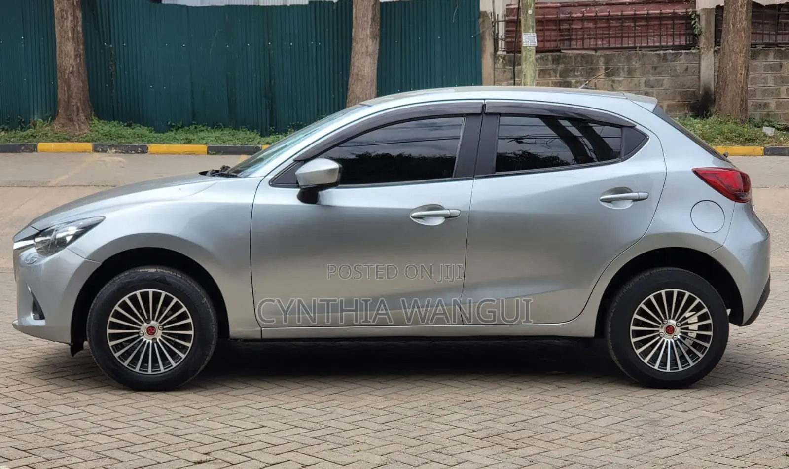 Mazda Demio 2015 Silver