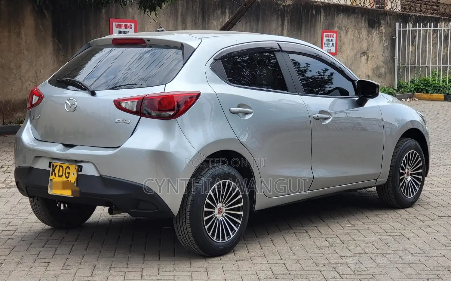Mazda Demio 2015 Silver