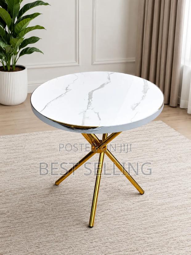 Modern Round Table With Marble Effect