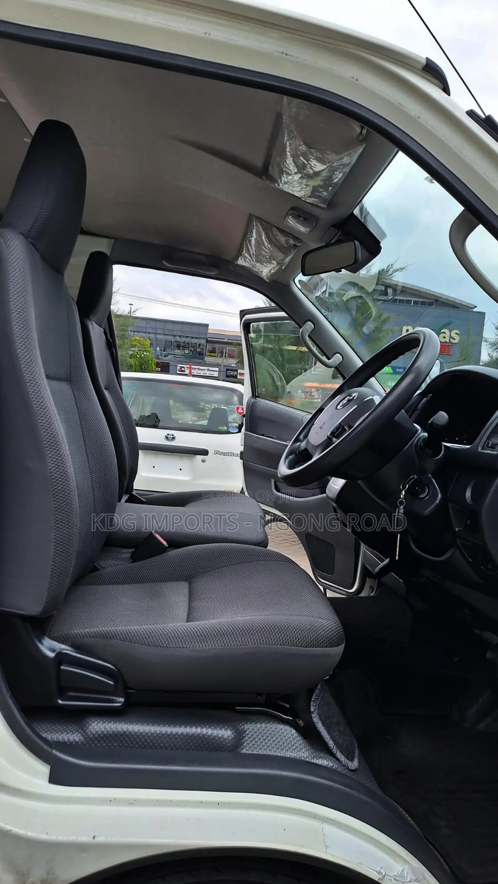 Toyota HiAce 2020 White