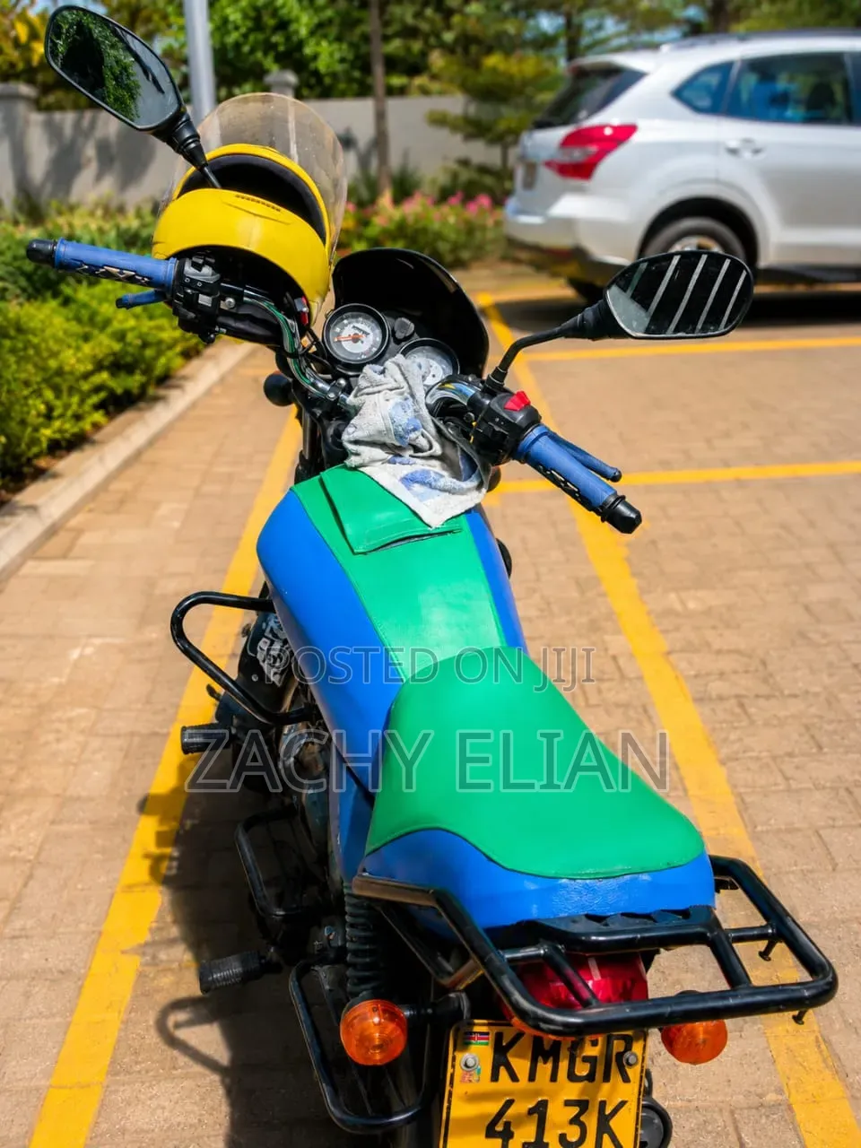 TVS HLX 125 2025 Blue