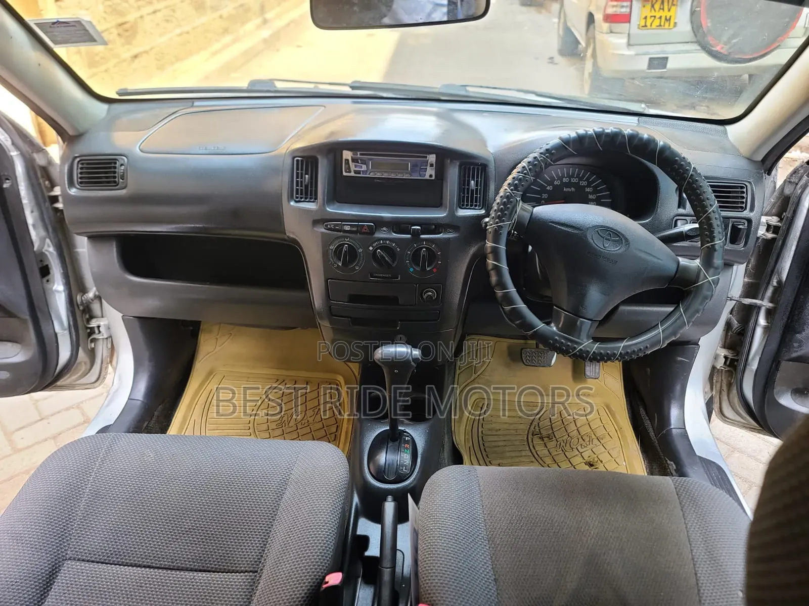Toyota Succeed 2005 Silver