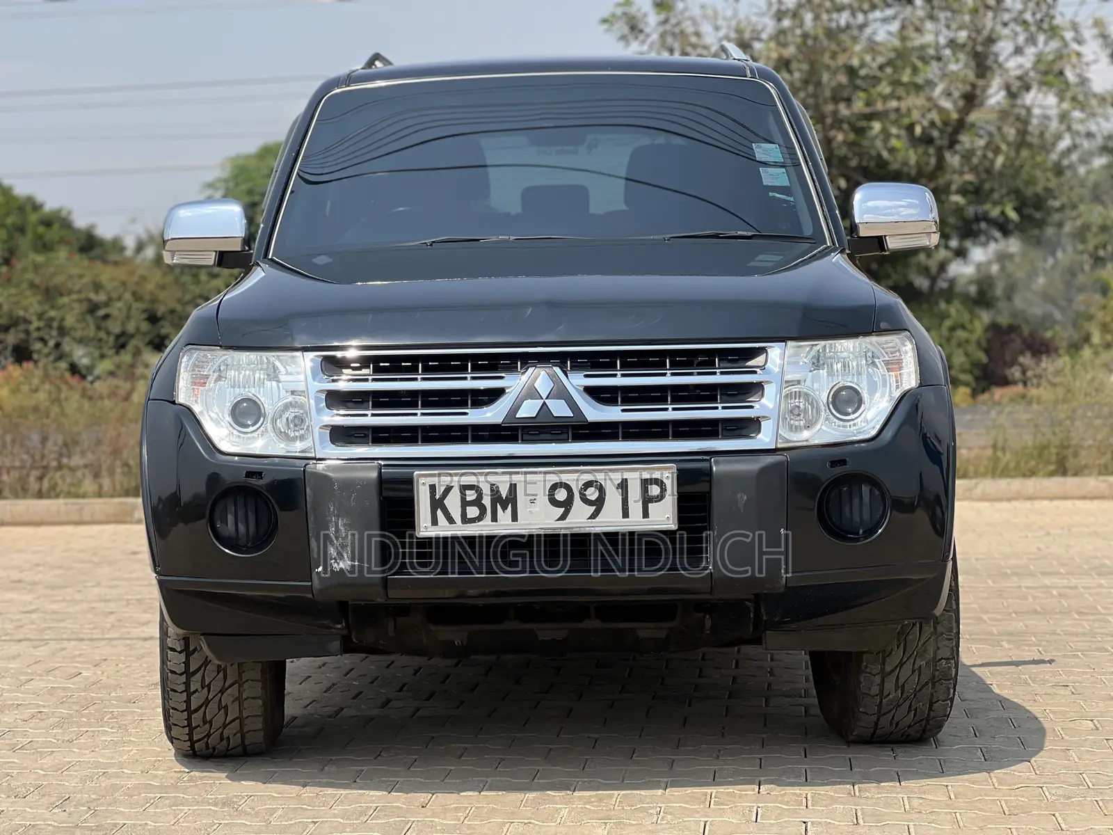 Mitsubishi Pajero 2010 Black