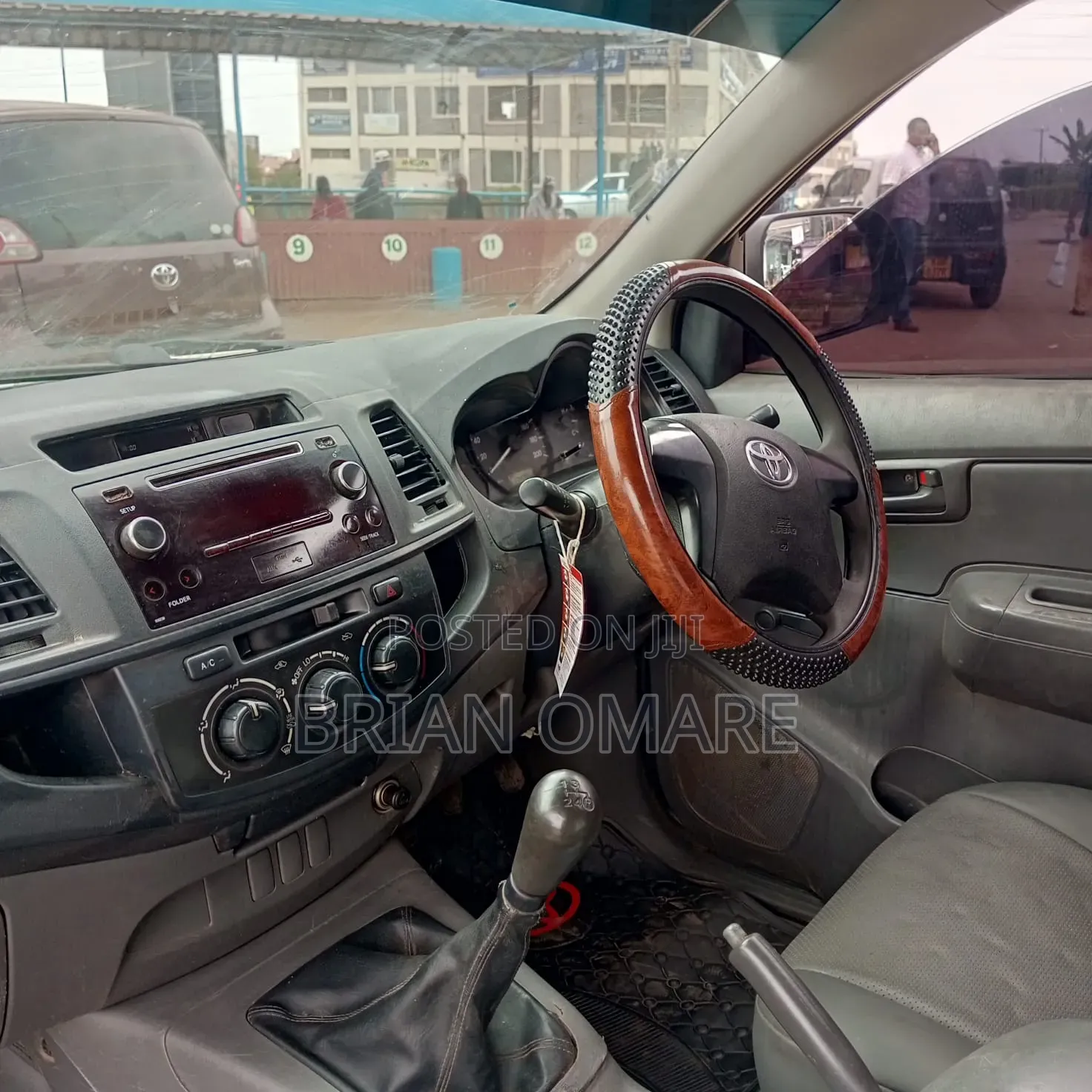 Toyota Hilux 2012 Silver