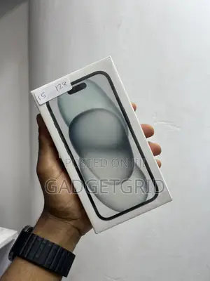 New Apple iPhone 15 128 GB Green