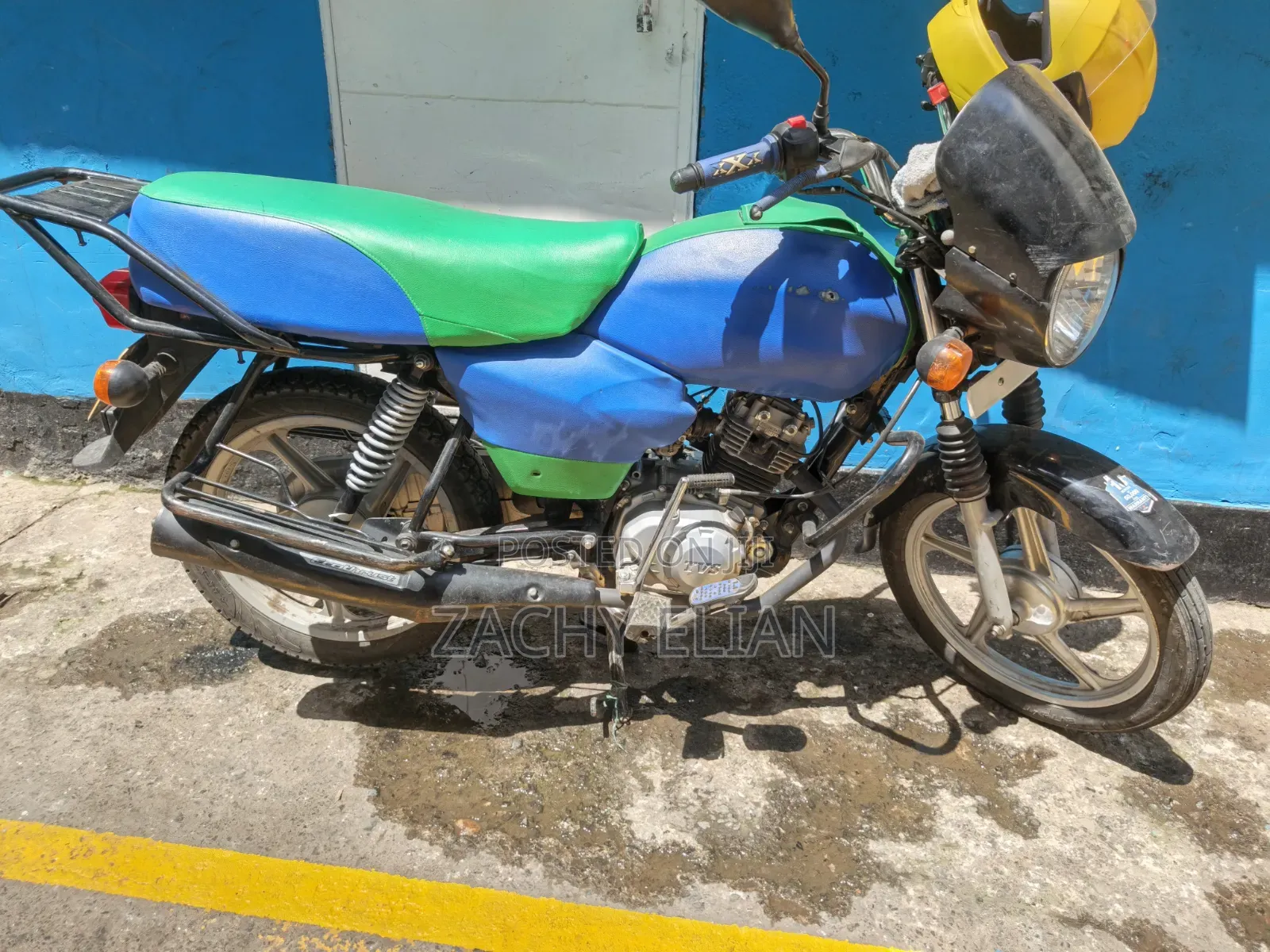 TVS HLX 125 2025 Blue