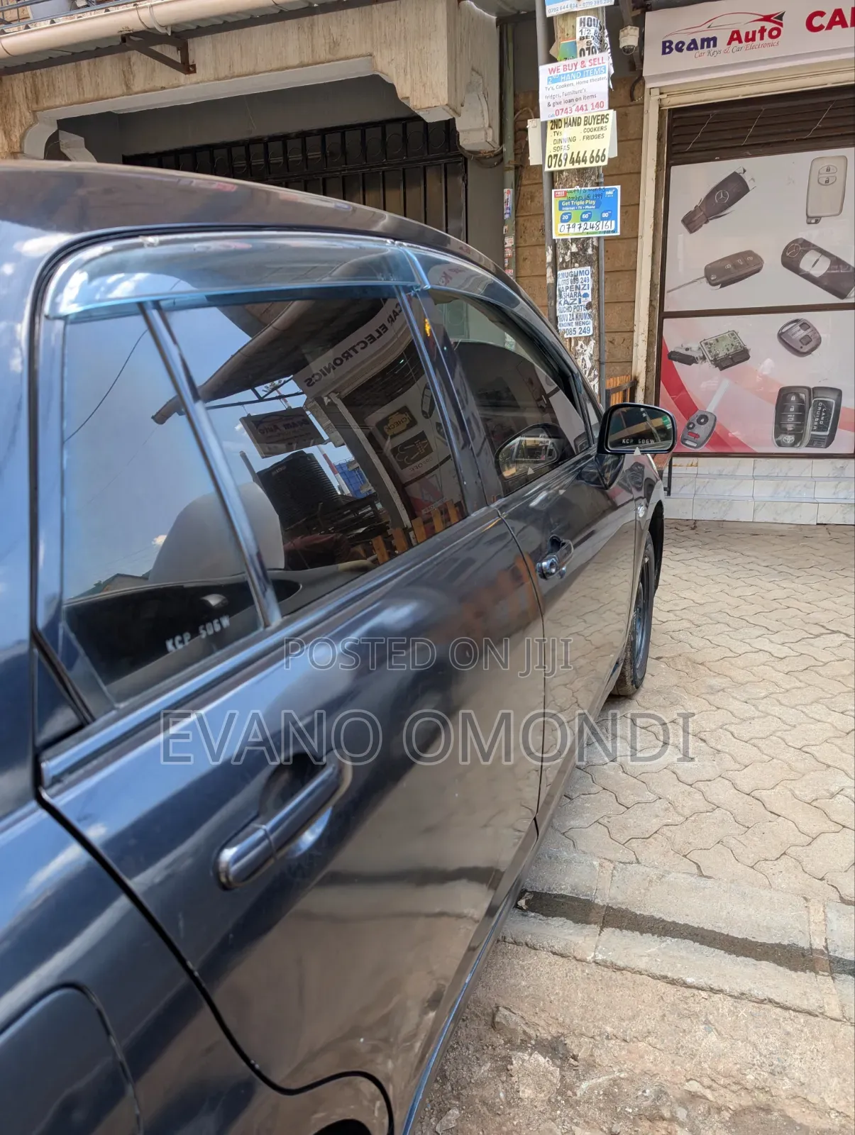 Nissan Tiida 2010 Black
