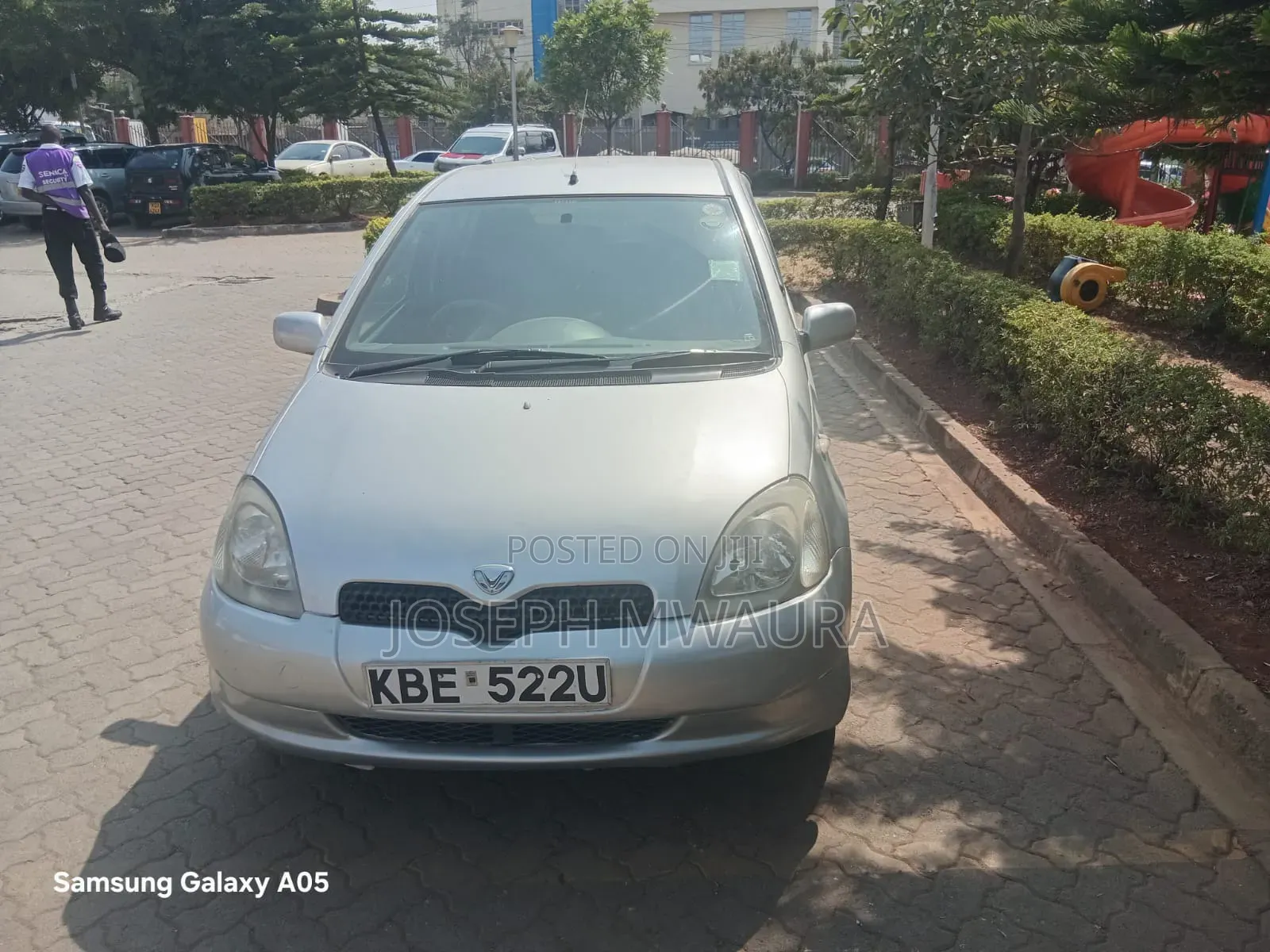 Toyota Vitz 2003 Silver