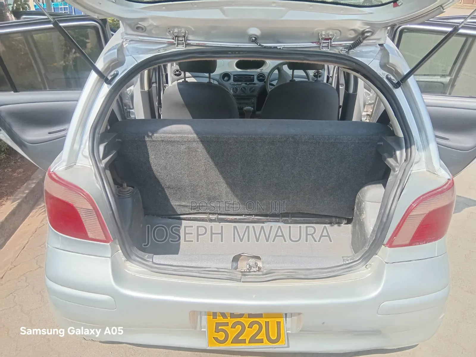 Toyota Vitz 2003 Silver