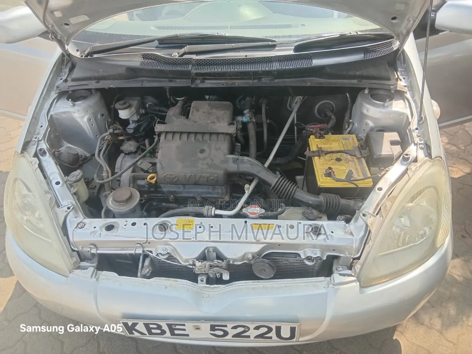 Toyota Vitz 2003 Silver