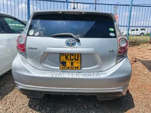 Toyota Aqua 2012 Silver
