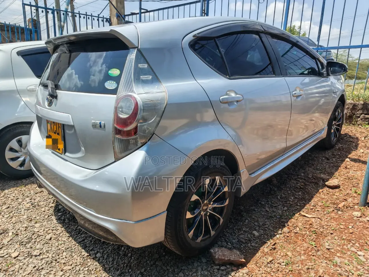 Toyota Aqua 2012 Silver