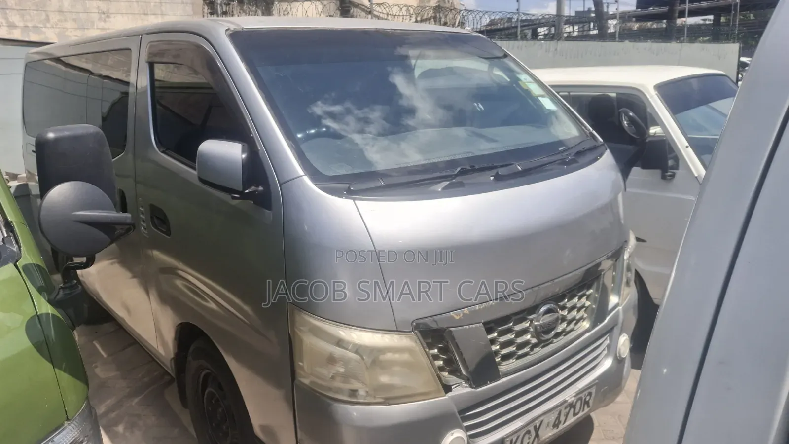 Nissan Caravan (Urvan) 2013 Silver