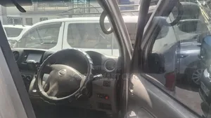 Nissan Caravan (Urvan) 2013 Silver