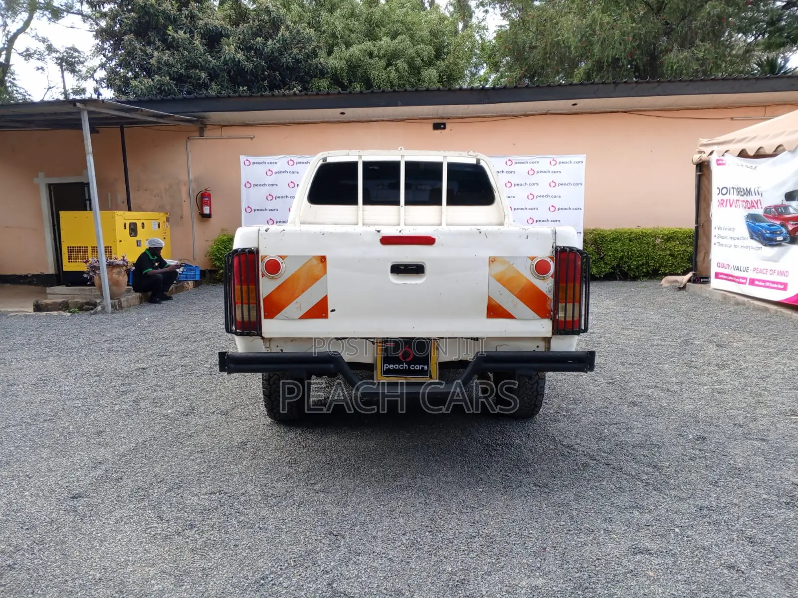 Toyota Hilux 2010 White