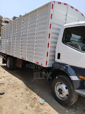 Mitsubishi Fh 2013 White