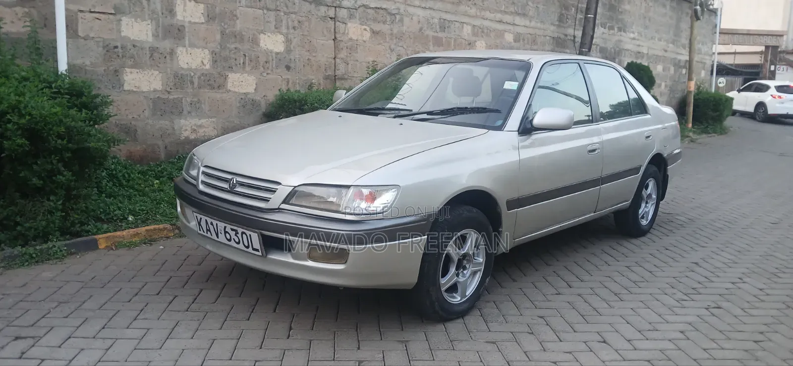 Toyota Premio 2002 Gold