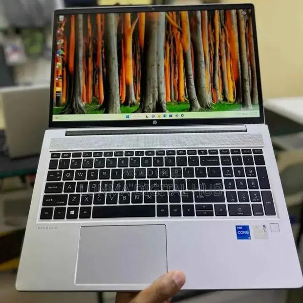 Laptop HP ProBook 450 G9 8GB Intel Core i5 SSD 256GB - thumbnail 3