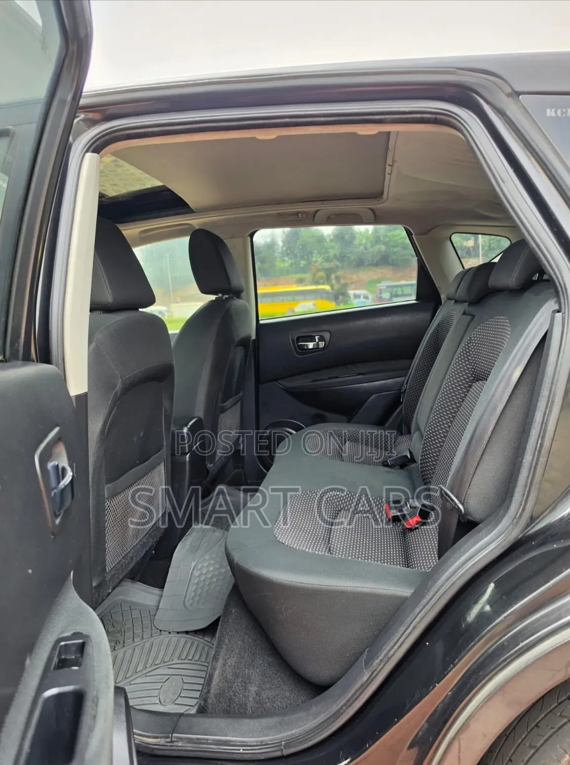 Nissan Dualis 2011 Black