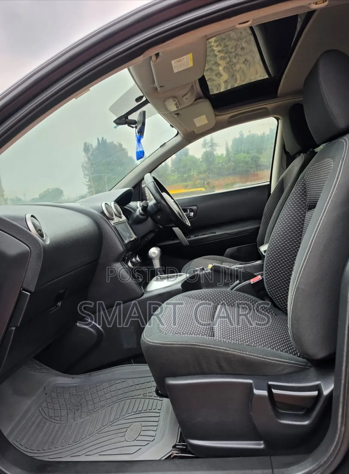 Nissan Dualis 2011 Black