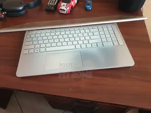 Laptop HP 15S 8GB AMD Ryzen 3 SSD 256GB