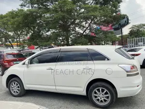 Toyota Mark X Zio 2012 White