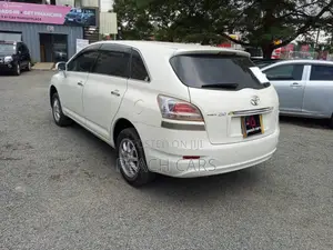 Toyota Mark X Zio 2012 White