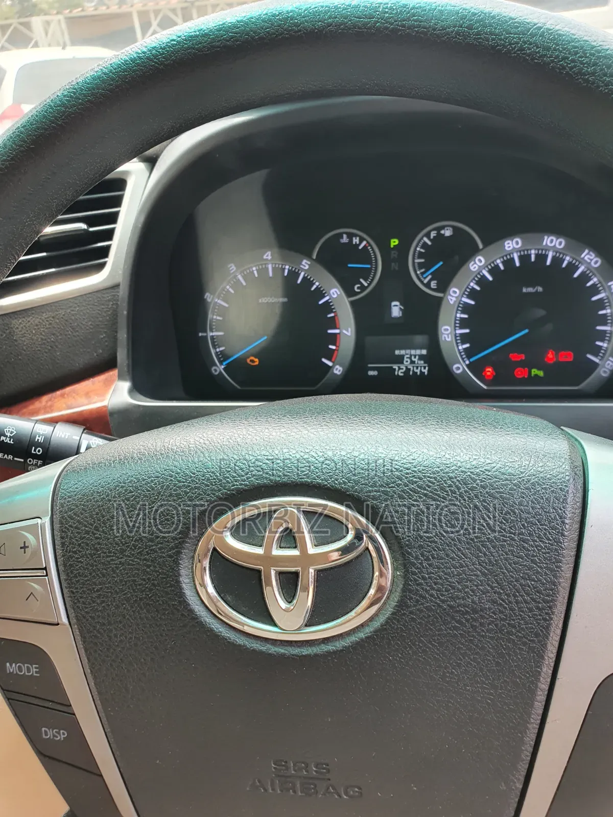 Toyota Vellfire V 2.4 4WD 8-Seater 2011 Silver