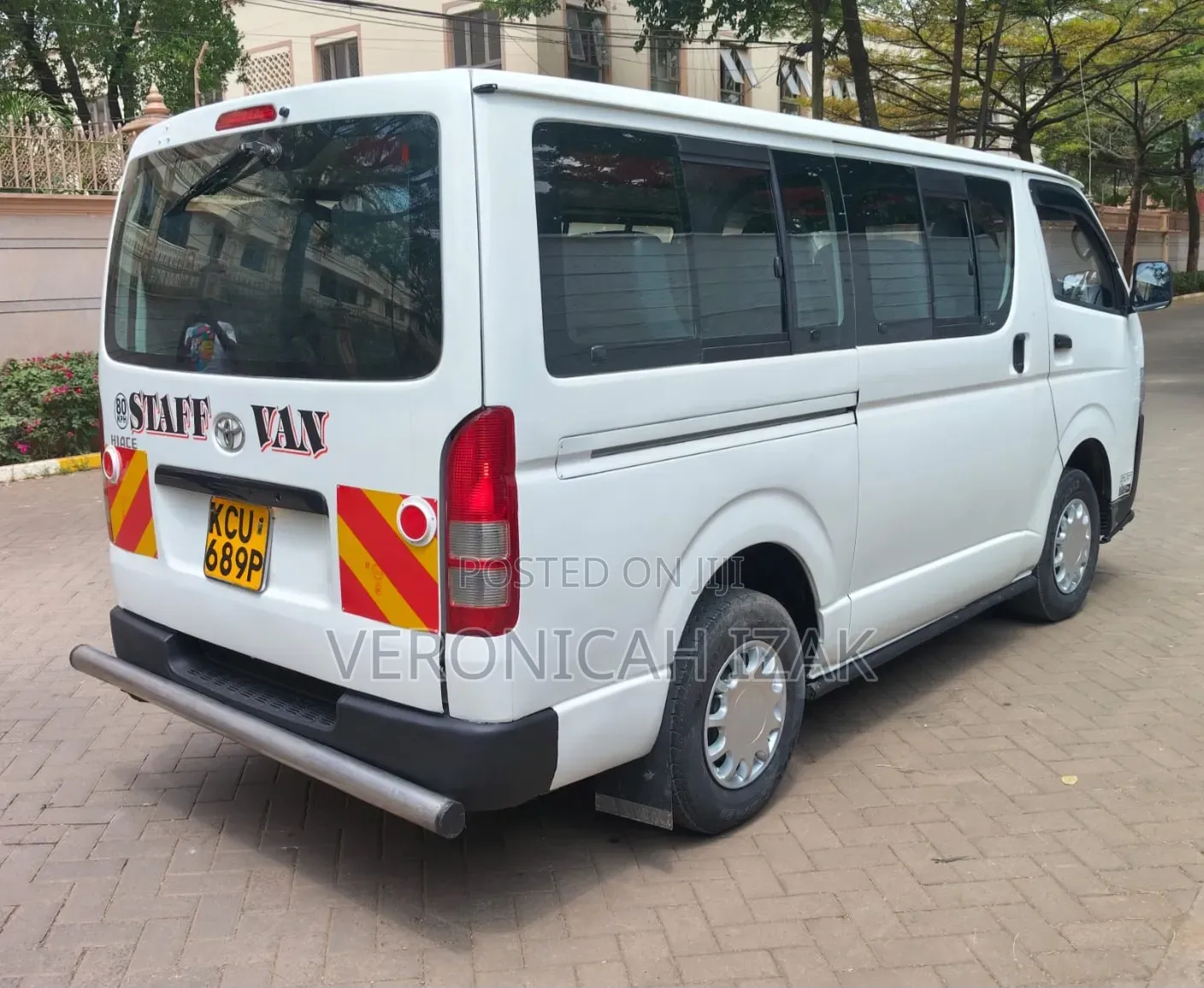 Toyota HiAce 2014 White