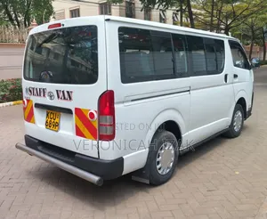 Toyota HiAce 2014 White