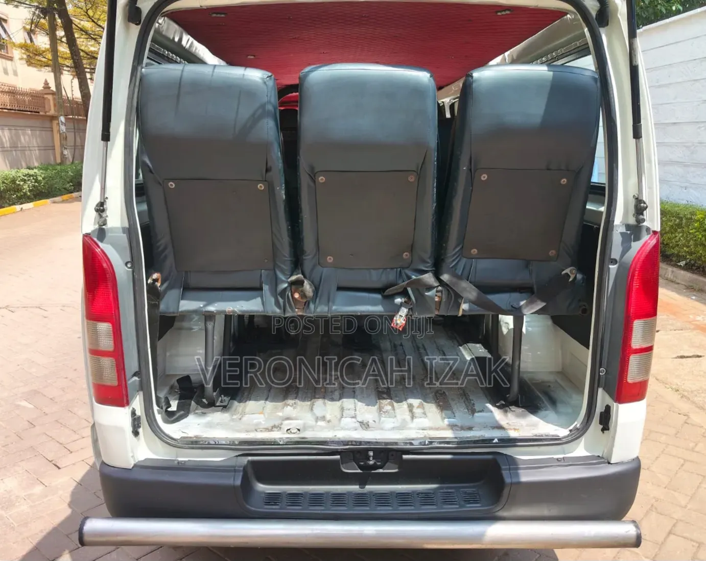 Toyota HiAce 2014 White