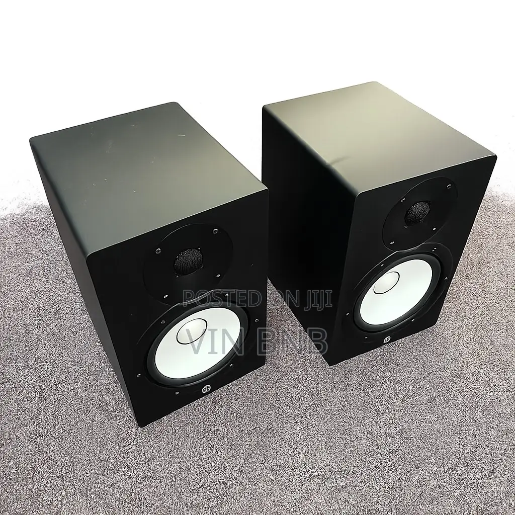 HS8 Yamaha Speakers