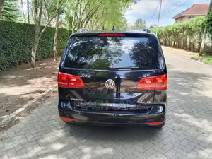 Volkswagen Touran 2012 Black
