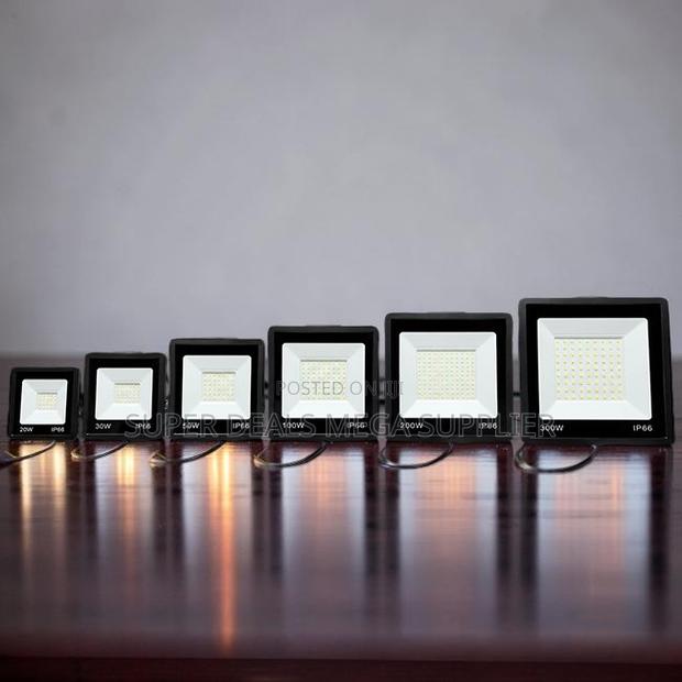 Long Lifespan 300W,100W,50W,30W AC Electric LED Flood Light
