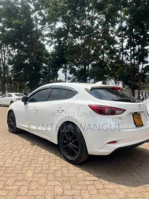 Mazda Axela 2017 White