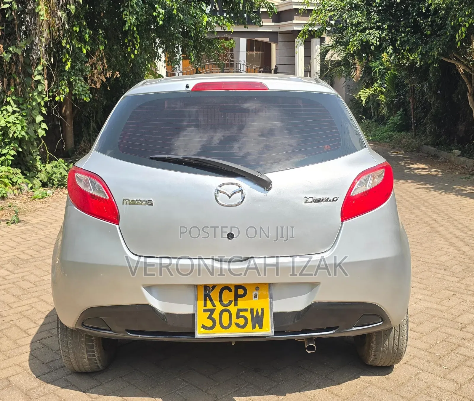 Mazda Demio 2010 Silver