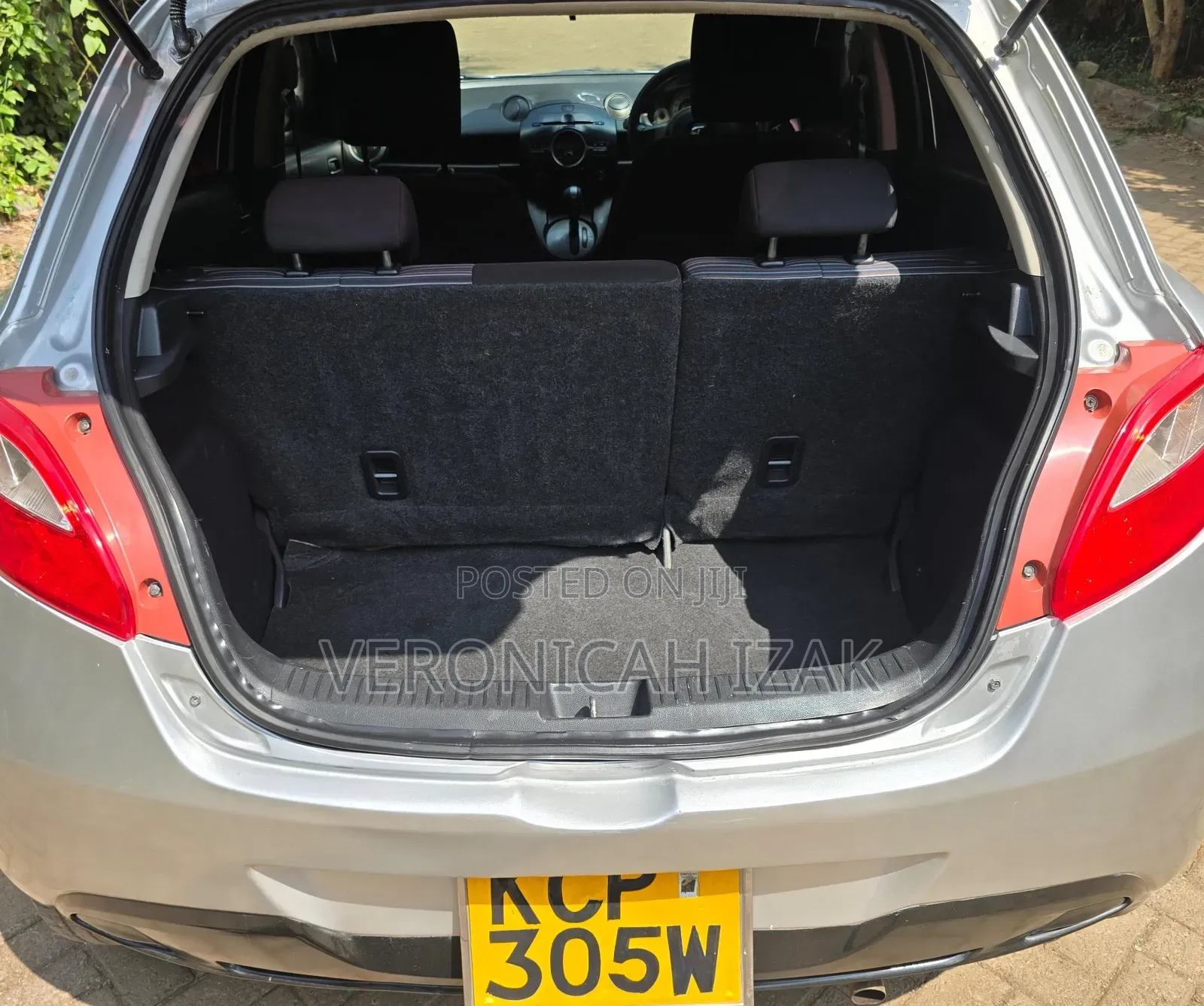 Mazda Demio 2010 Silver