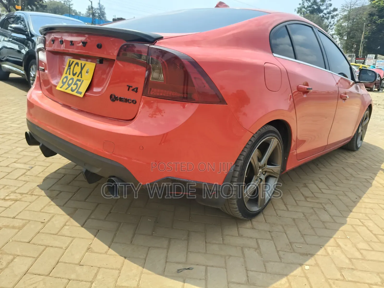 Volvo S60 2012 Red