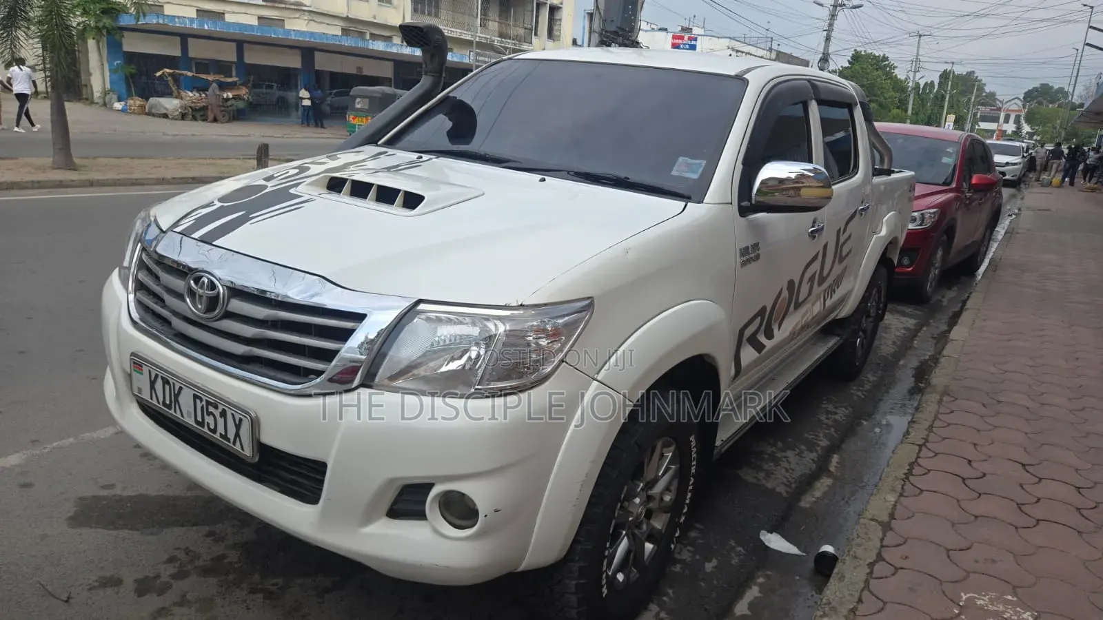 Toyota Hilux 2015 White