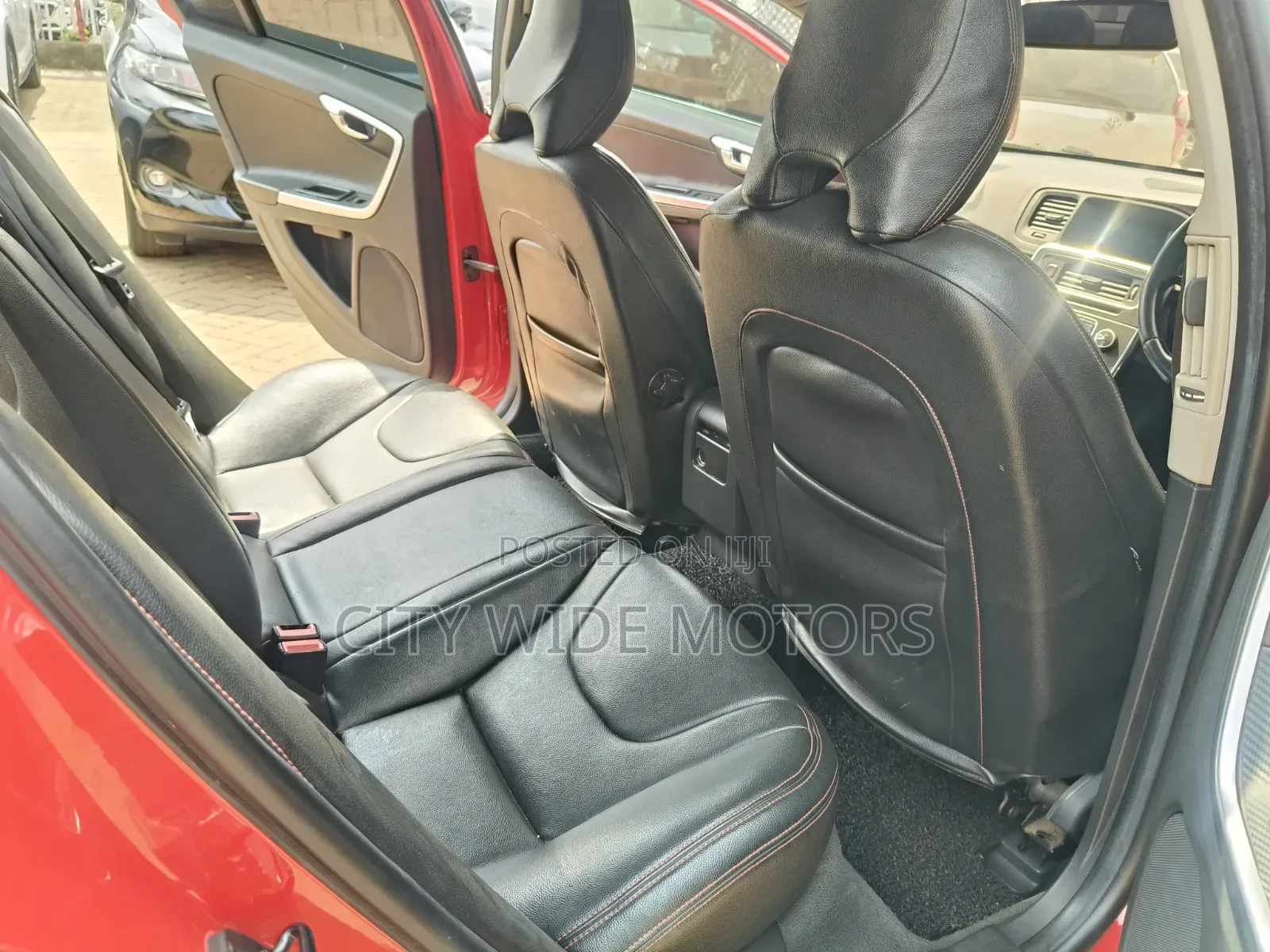 Volvo S60 2012 Red
