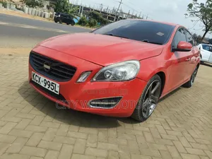 Volvo S60 2012 Red
