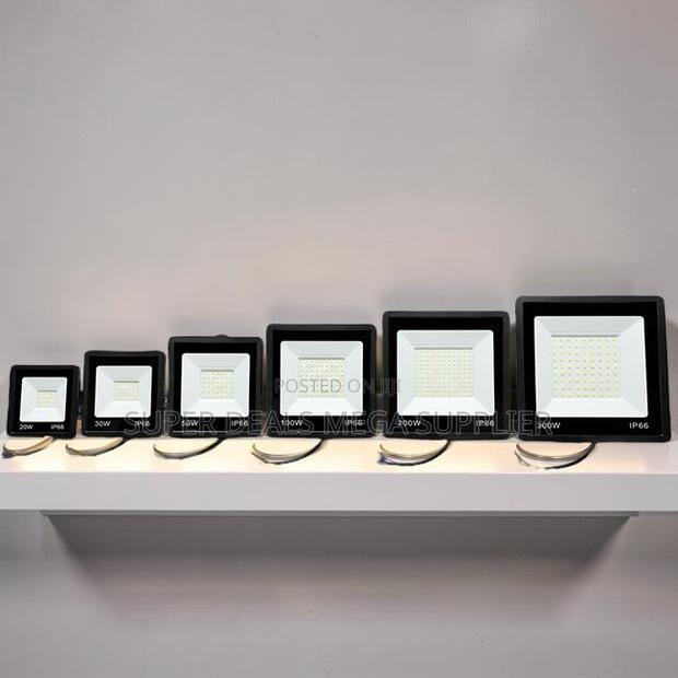 Shock-Resistant 200W,100W,50W,30W AC Electric LED Flood Light