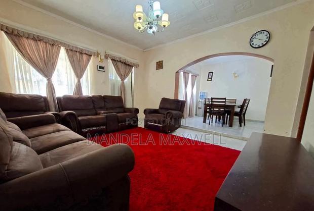 3bdrm Bungalow in Gateway Mall Area for rent - thumbnail 3