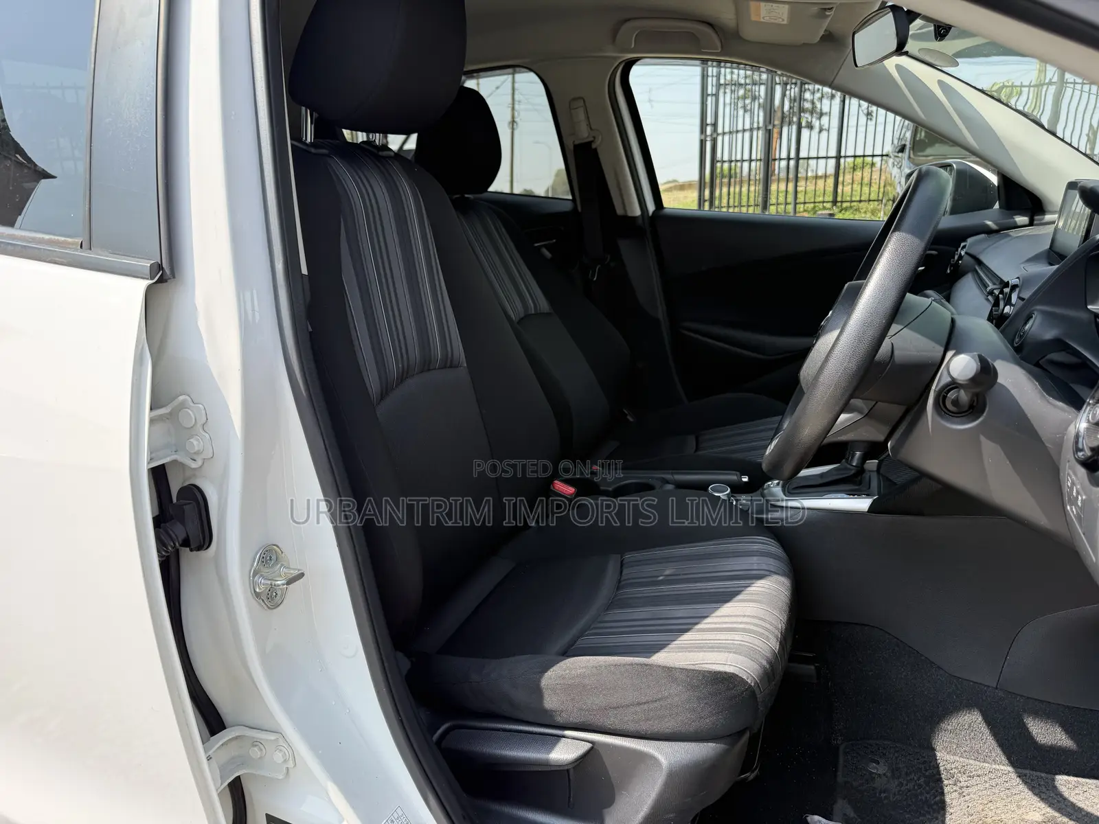 Mazda 2 2019 White