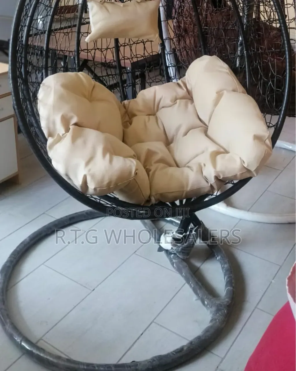 Luxury Outdoor Hanging Swing Chair