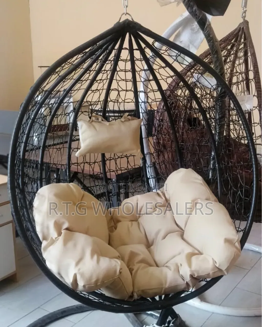 Luxury Outdoor Hanging Swing Chair