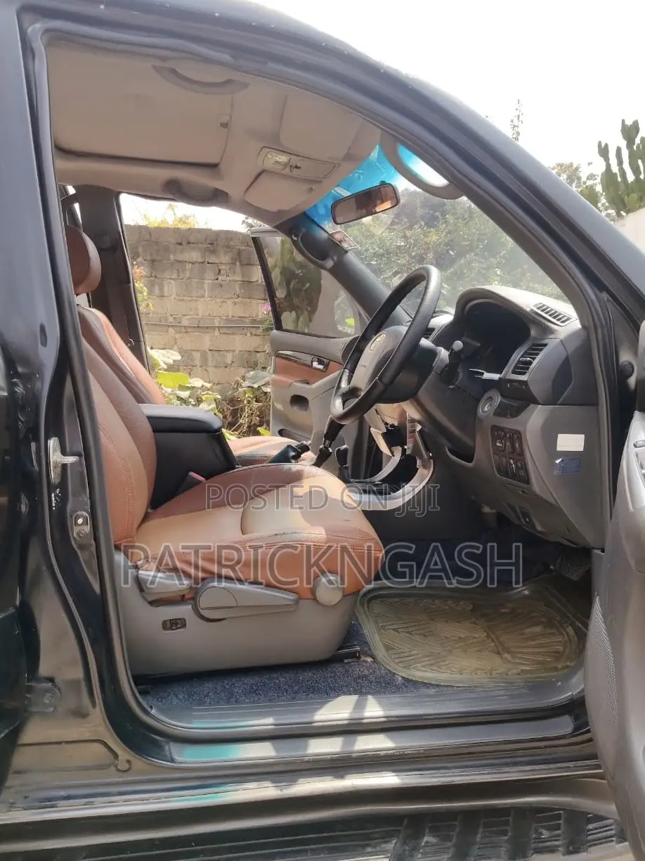 Toyota Land Cruiser 2008 Black
