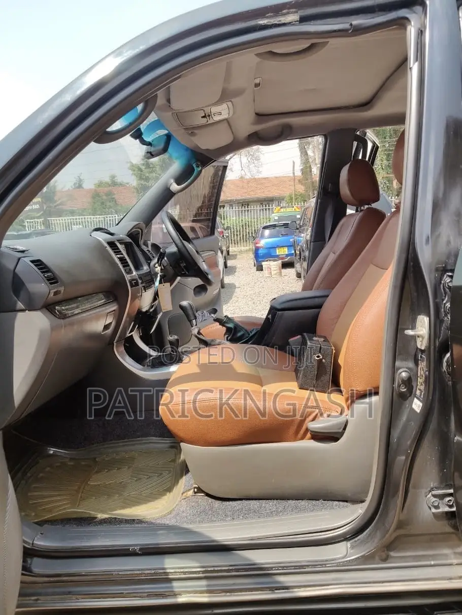 Toyota Land Cruiser 2008 Black